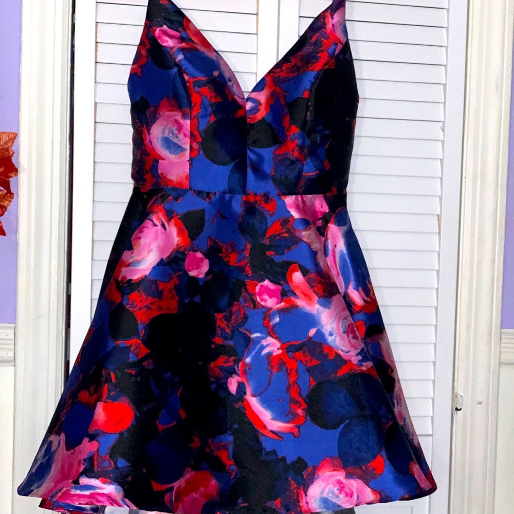 Gorgeous cocktail dress